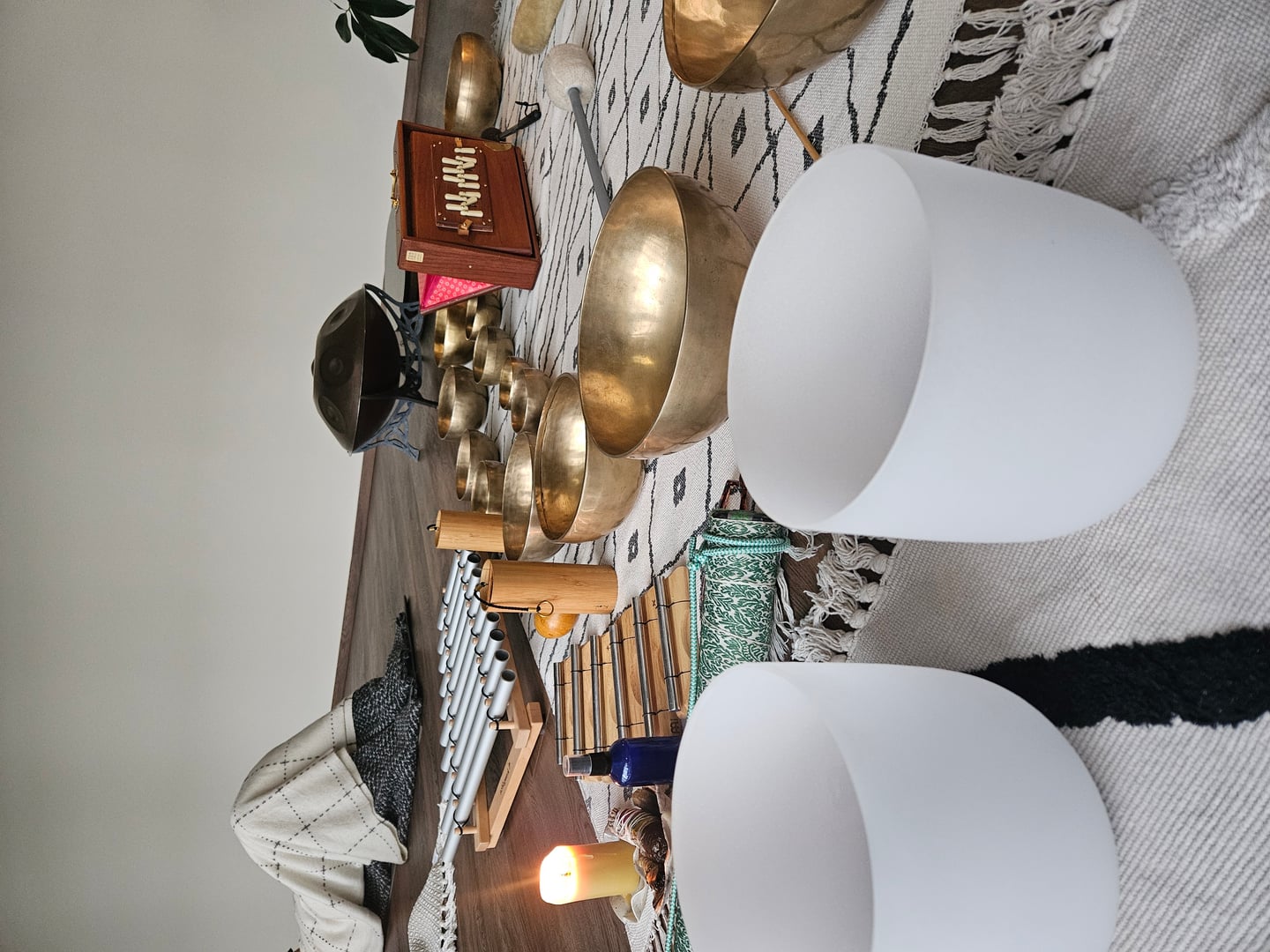 GONGAI • BŪGNAI • VIOLONČELĖ - KELIONĖ GARSUOSE