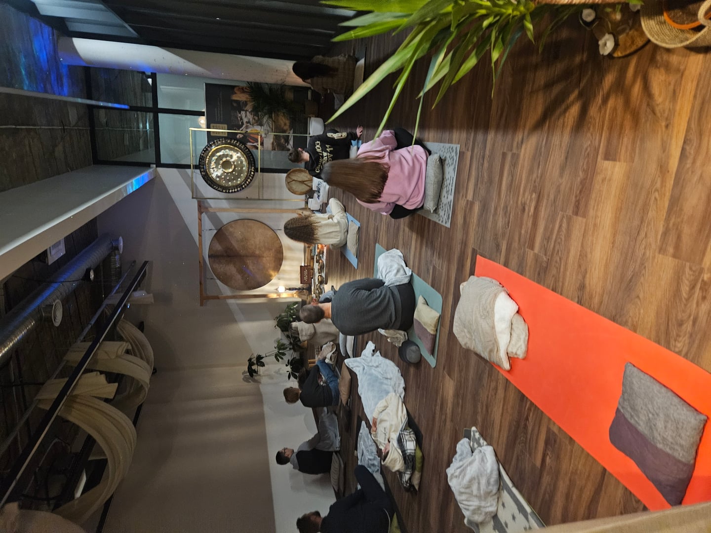 GONGAI • BŪGNAI • VIOLONČELĖ - KELIONĖ GARSUOSE