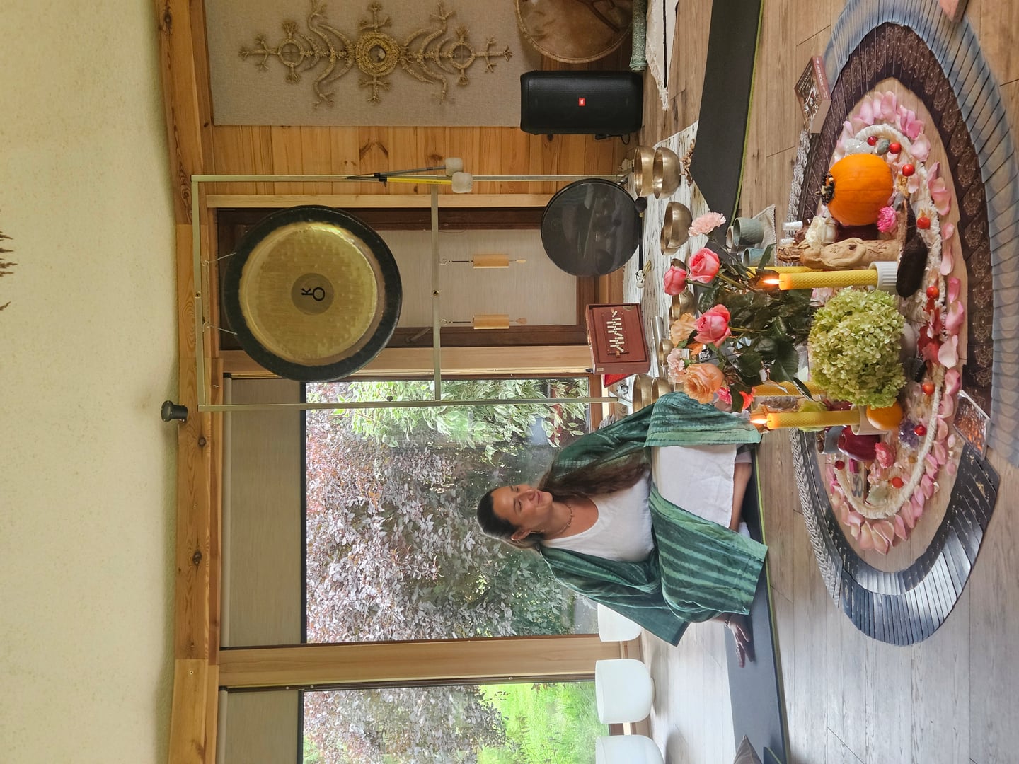 ŠVENTINIS MOTERŲ RATAS • kakavos ceremonija • Deivių grožio ritualas • gongų garso terapija