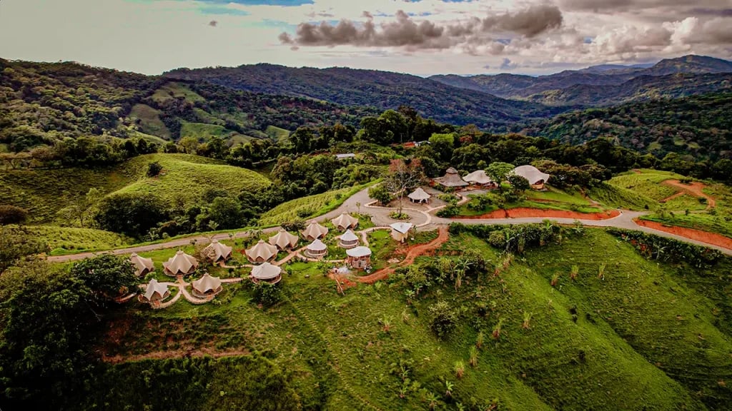 Soltara prie Deivės krioklių - septynių naktų retritas