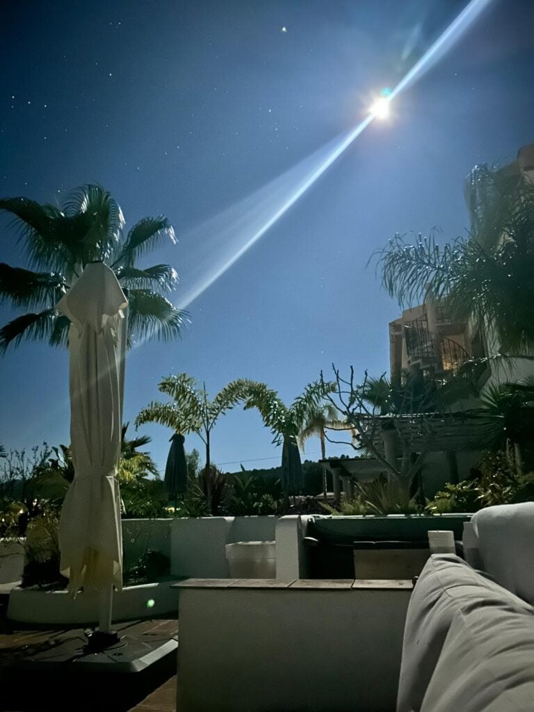 1 diena Atgimimo retritas Kvėpavimas, ledo vonia ir šviesos magijos ceremonija 