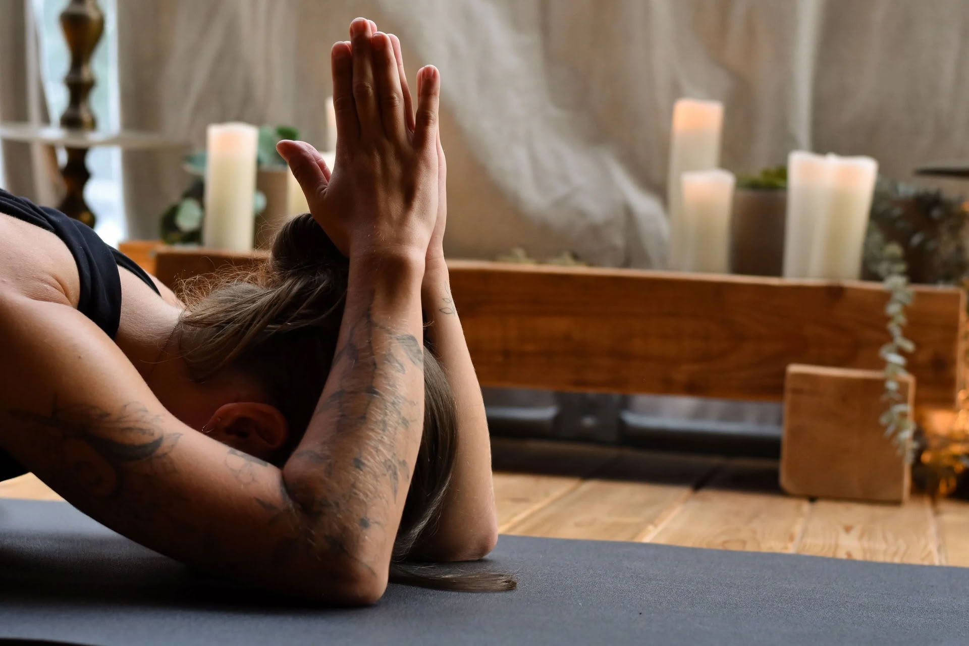 Švelnus jogos retritas Bowen saloje su Carolyn Budgell — Nectar Yoga