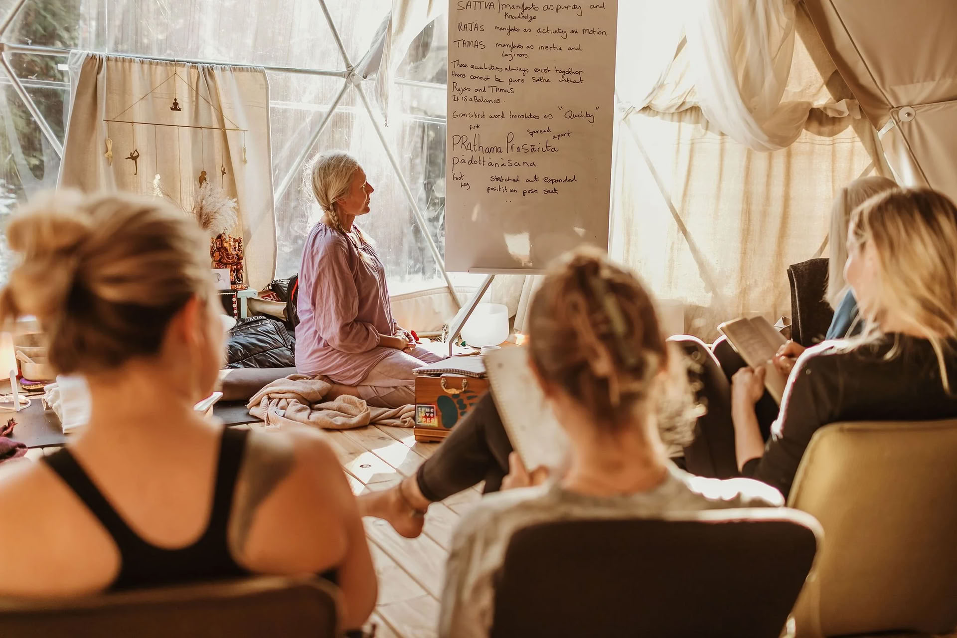 Ashtanga jogos dienos intensyvus seminaras: Vinyasos gydomoji magija