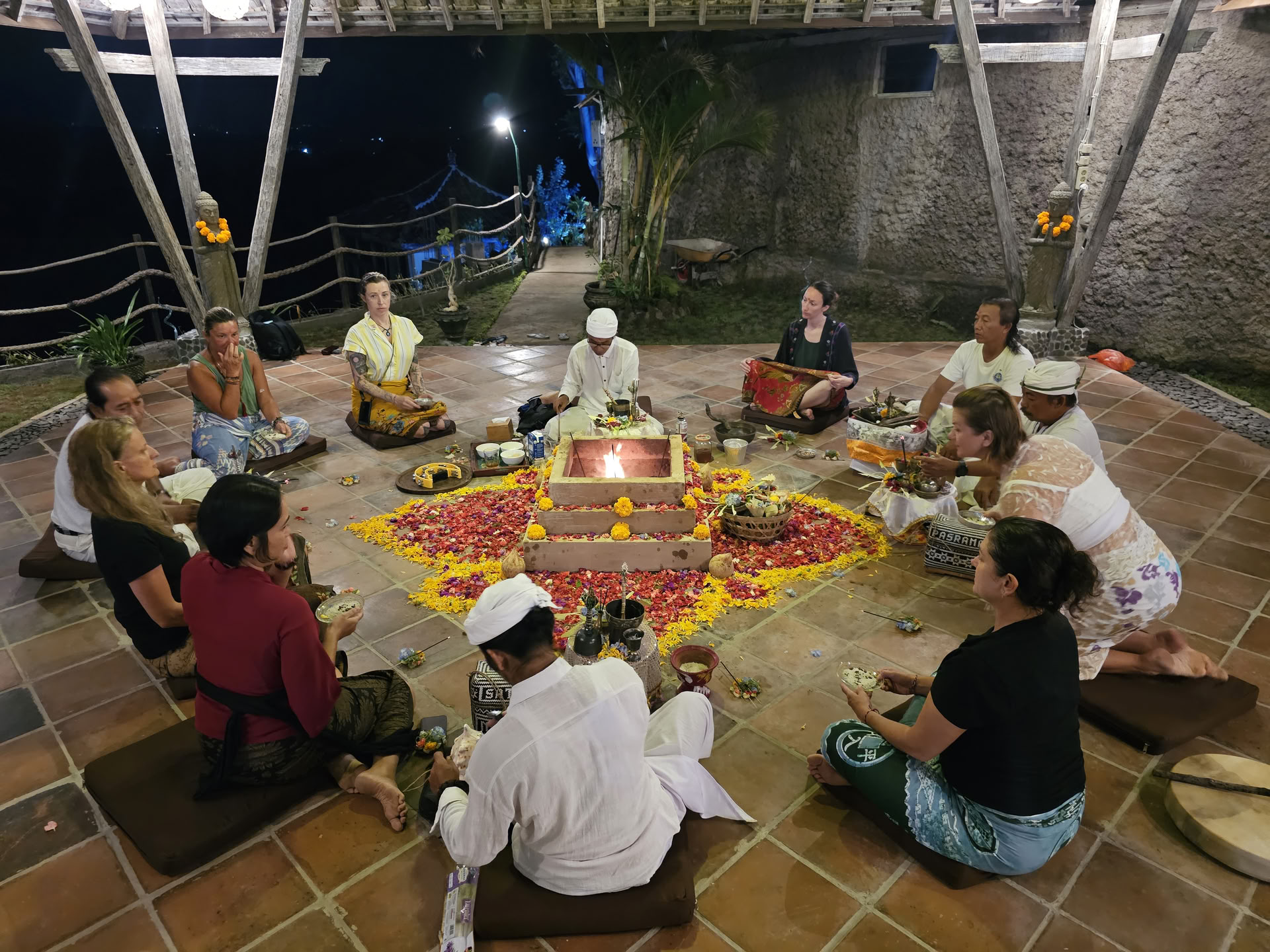 Ugnies ceremonija Agni Hotra