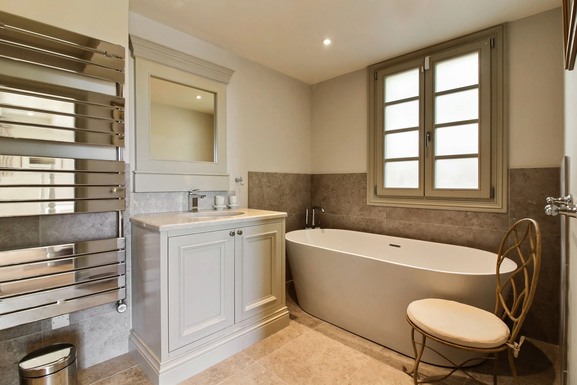 Jessica May Retritai Cotswolds
