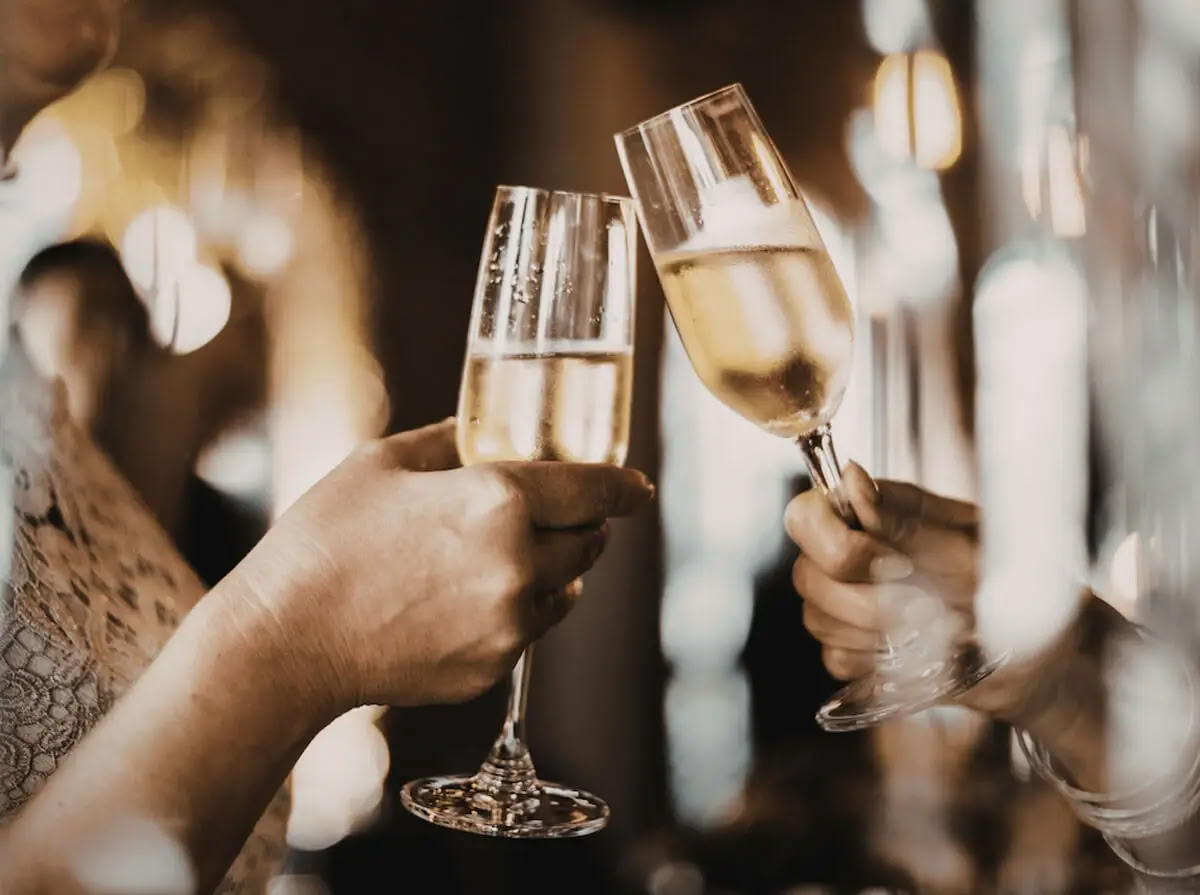 Champagne & Soul: Moterų jogos + šampano retritas (Reims, Prancūzija)
