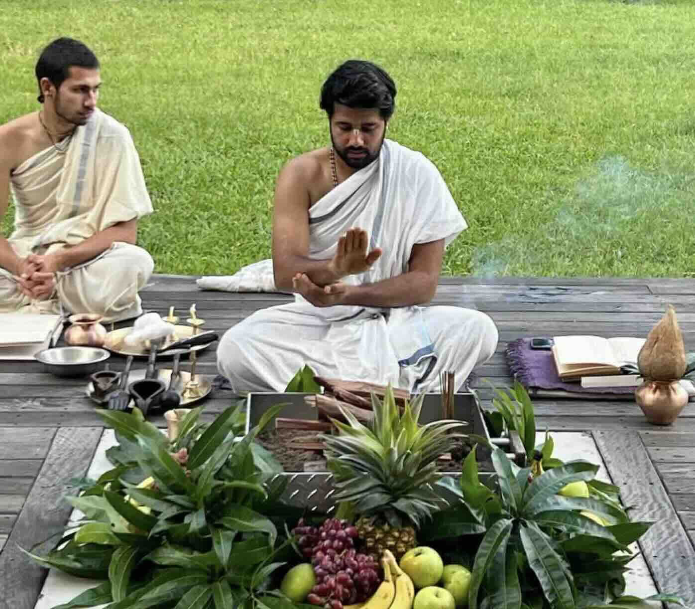 12 rugsėjo – Sri Sri Radha Krishna Yagna