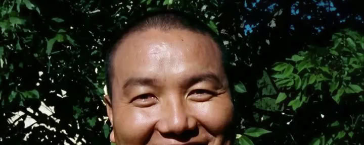 Lama Tashi budistiniai giedojimai, garso terapija ir laimės mokymai