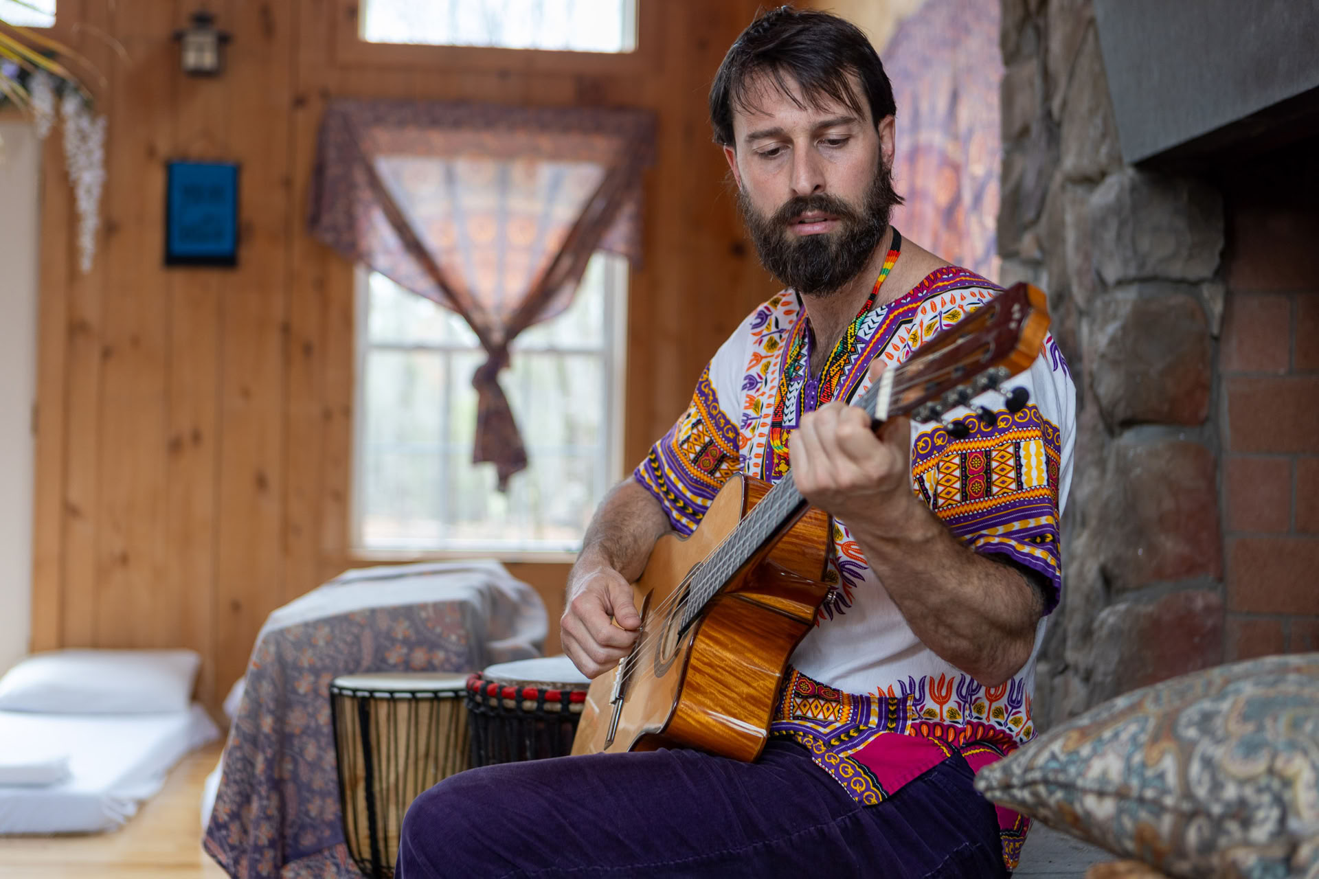 Specialus 3 arba 5 dienų ayahuasca retritas su Leandro, Katrina ir Matteo iš MattKat Meino valstijoje