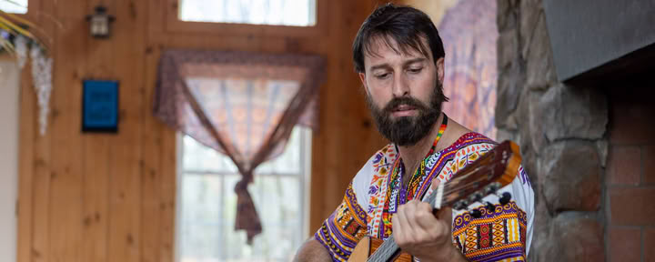 Specialus 3 arba 5 dienų ayahuasca retritas su Leandro, Katrina ir Matteo iš MattKat Meino valstijoje