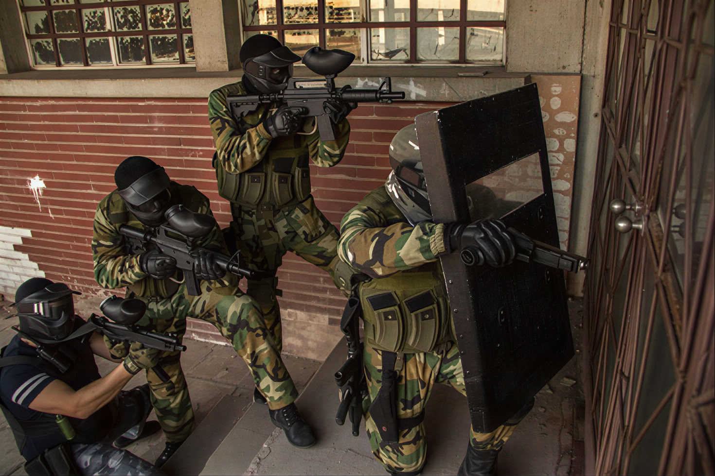 „Paint Ball“ ir Njegošo mauzoliejaus turas