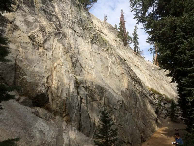 Moterų jogos ir laipiojimo retritas – Mammoth Lakes
