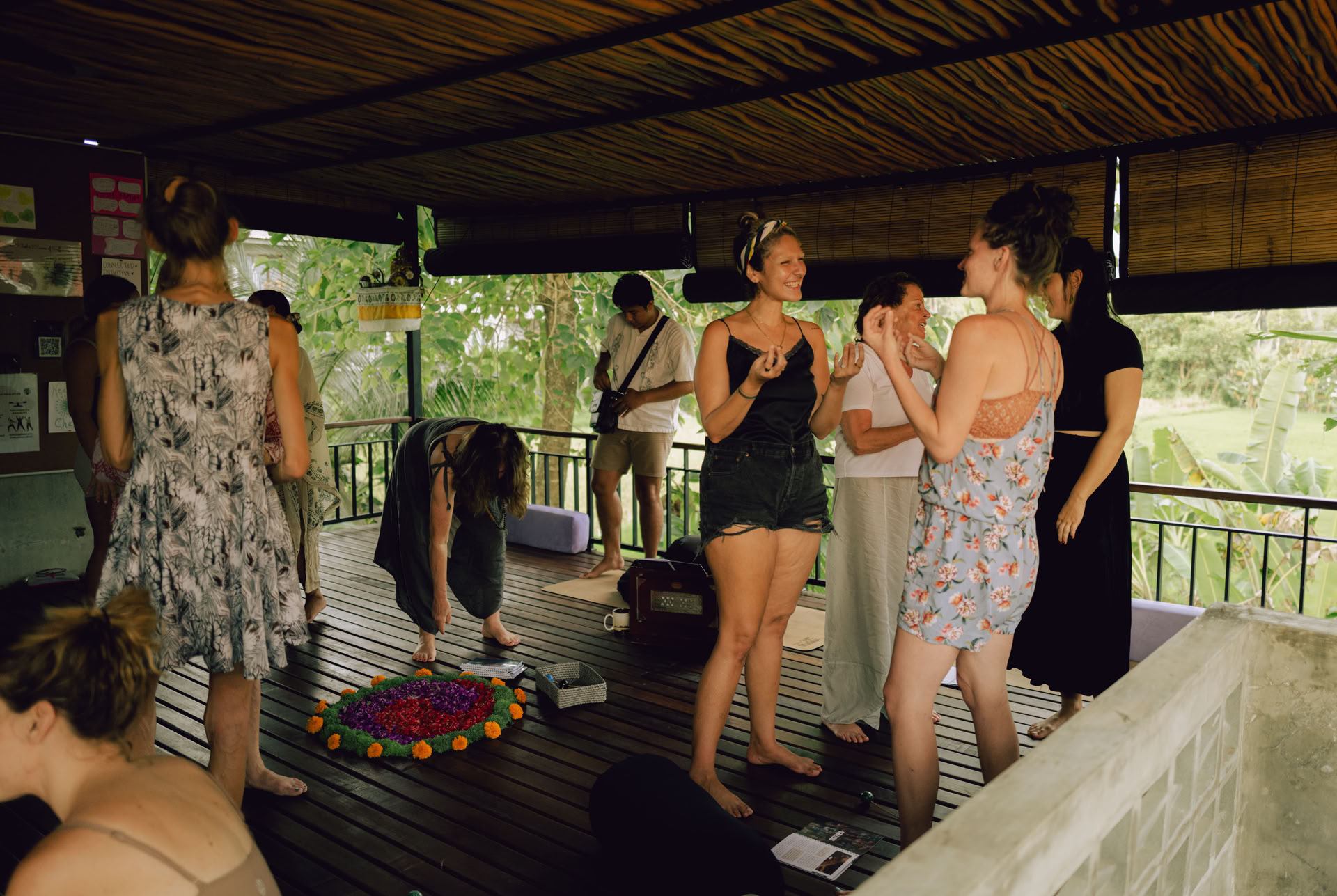 „The Sober Bhakti Bali Retritas: Kirtan & Sacred Circle Vedėjų mokymai“