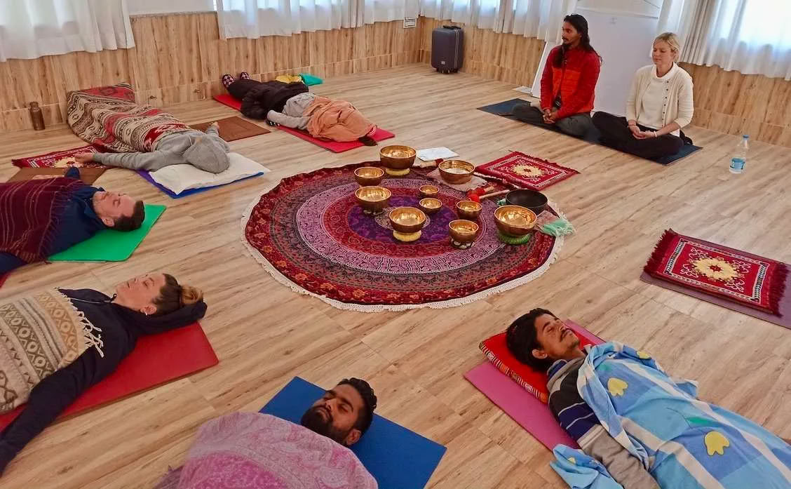 Joga retritas Rišikeše, Indijoje