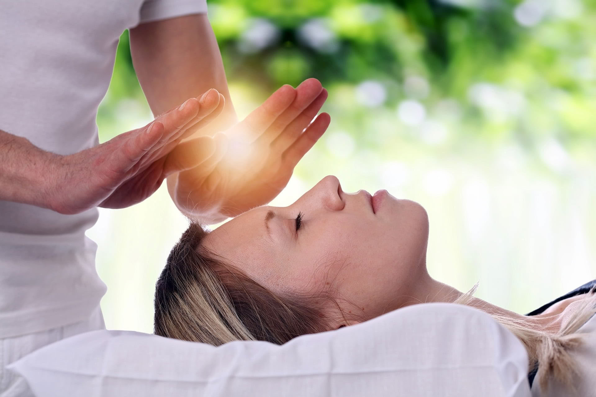 REIKI ENERGIJOS GYDYMAS
