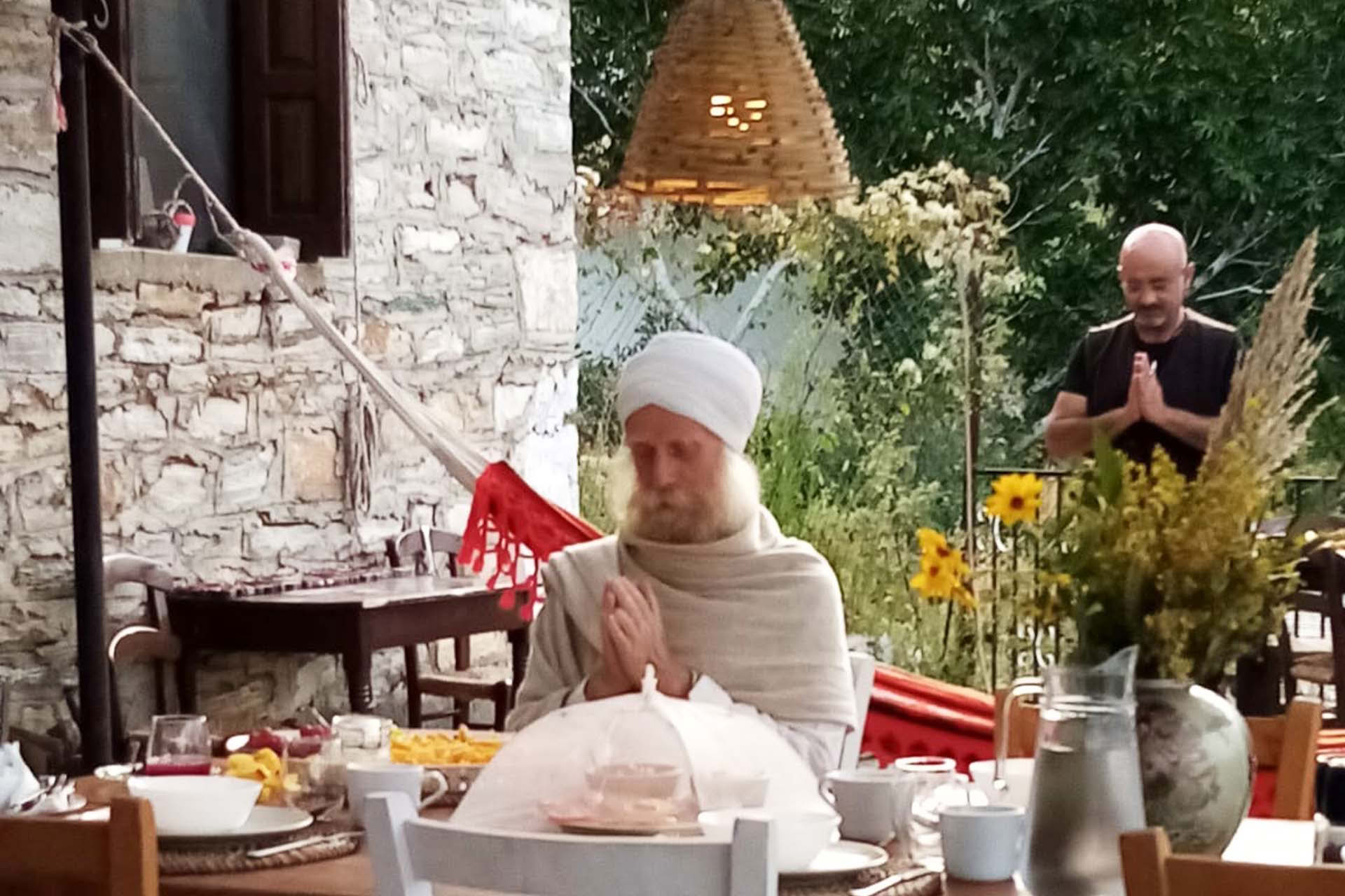 Sungalaa Kundalini Jogos Mokytojų Rengimas: Autentiški Santykiai