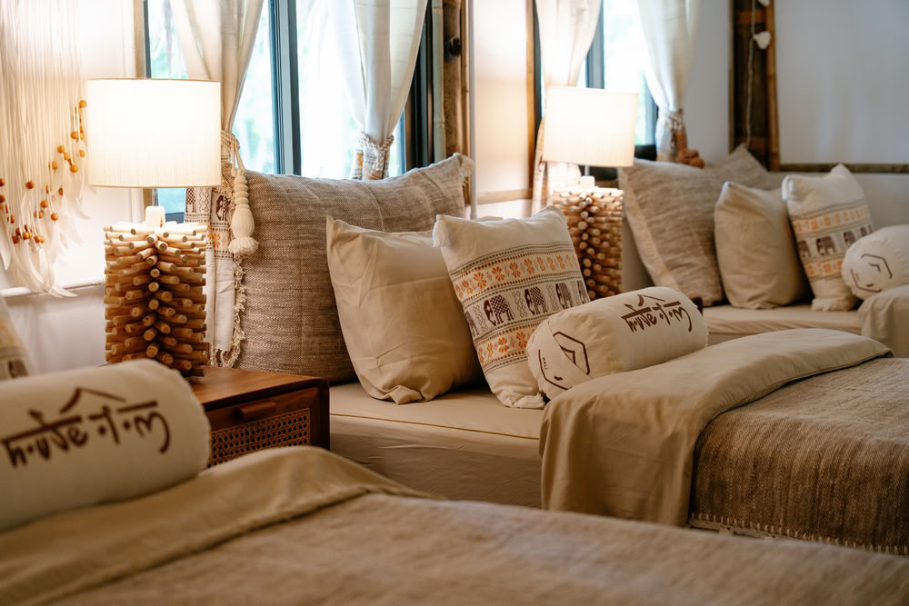 200 valandų / 300 valandų hibridiniai jogos mokytojų mokymai – 2026 m. liepos 9 d. – liepos 18 d.