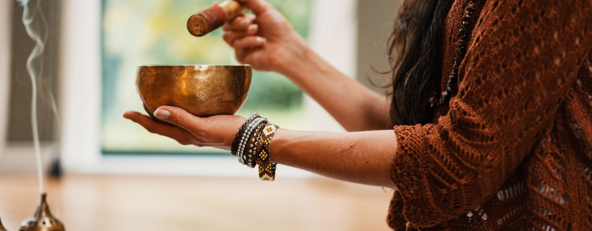Self Essence: Joga retritas