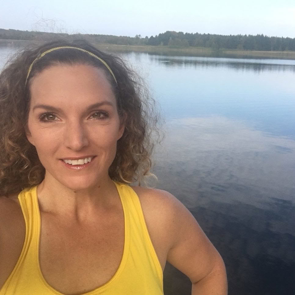 „Get Your Glow On! Joga retritas“