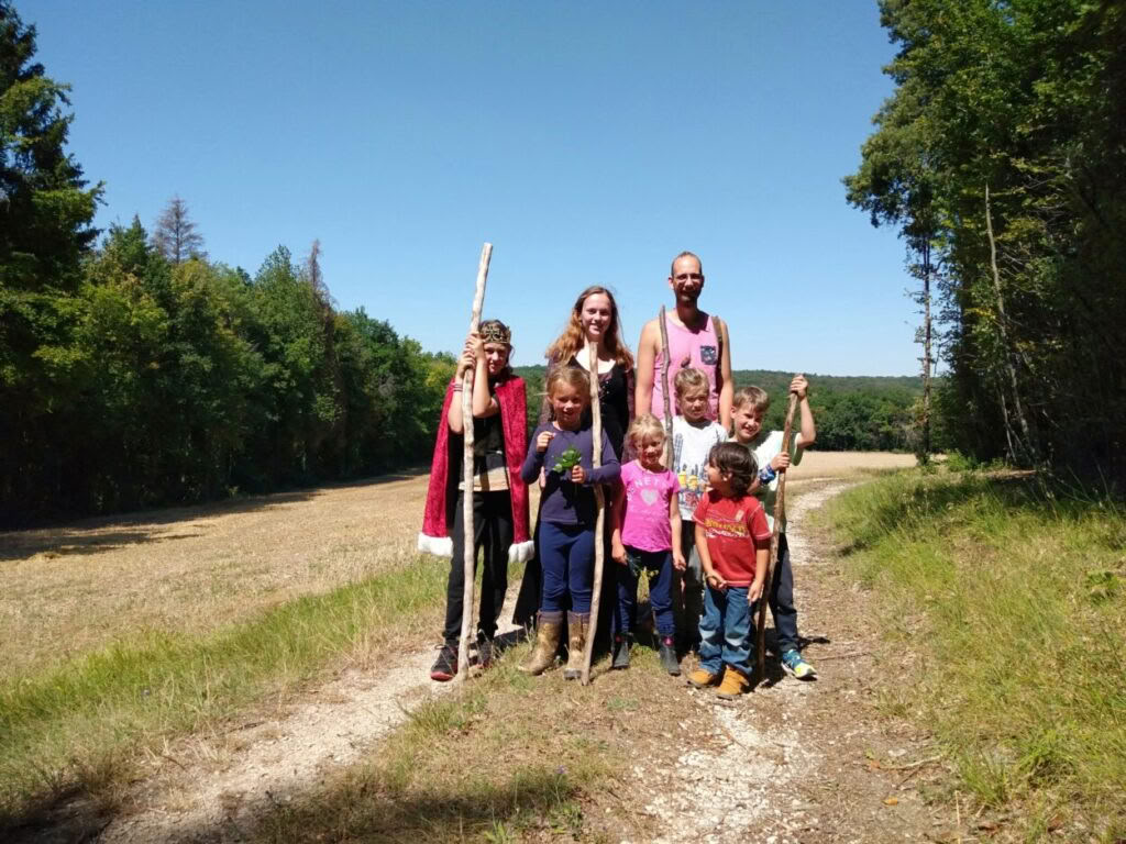 Apie hobitus, elfus, nykštukus, žmones ir burtininkus: vaikų savaitė su Richardu