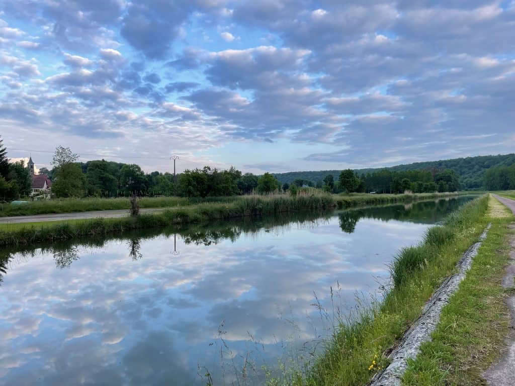 Joga ir vaikščiojimo meditacija