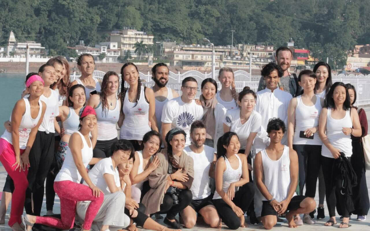 500 valandų jogos TTC Rishikesh