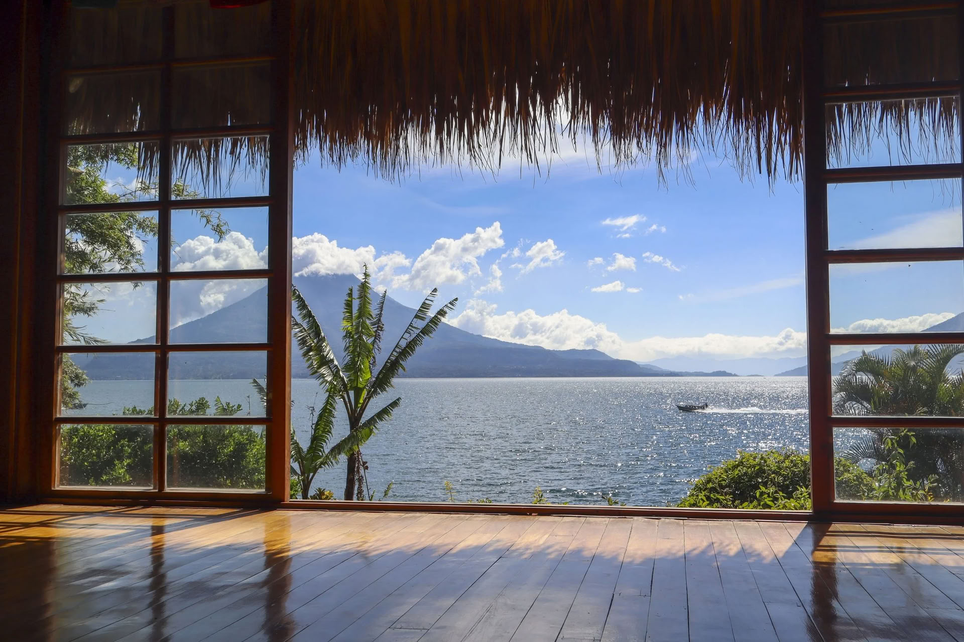 Spirit of Atitlán: Joga, garso terapija ir sveikatingumo retritas / Įsikurkite ramybėje — Villa Sumaya