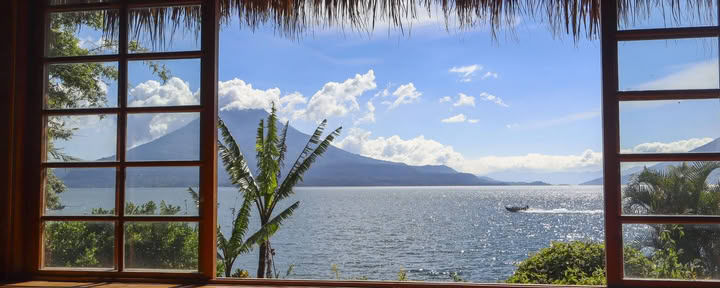 Spirit of Atitlán: Joga, garso terapija ir sveikatingumo retritas / Įsikurkite ramybėje — Villa Sumaya