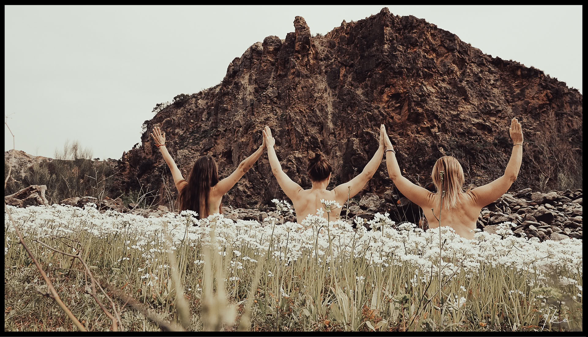 Earth Woman Nuogos jogos ir meditacijos retritas