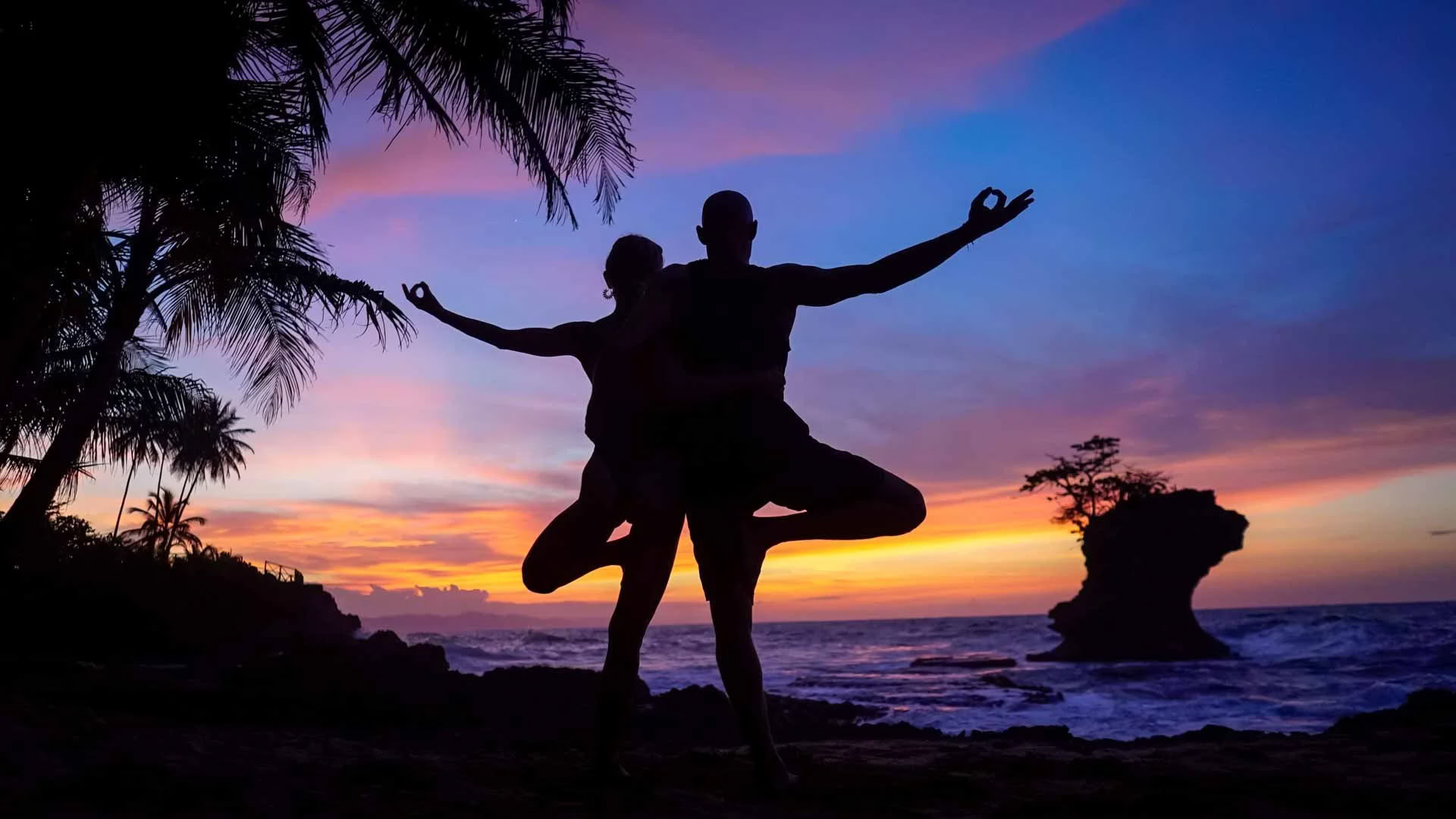 crecer y Florecer: a Roam Joga & Sveikatingumo retritas