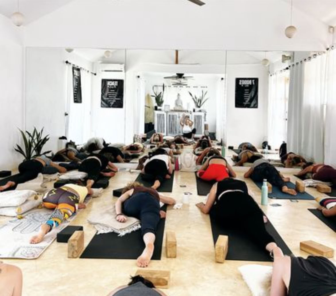 5 Jogos retritas „Playa Negra Yoga“
