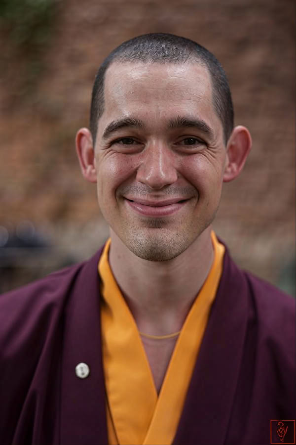 Tylios meditacijos intensyvas: Meilės gerumo lopšys