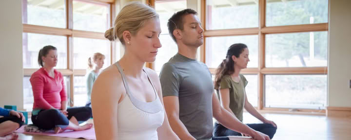 Tylios meditacijos intensyvas: Meilės gerumo lopšys