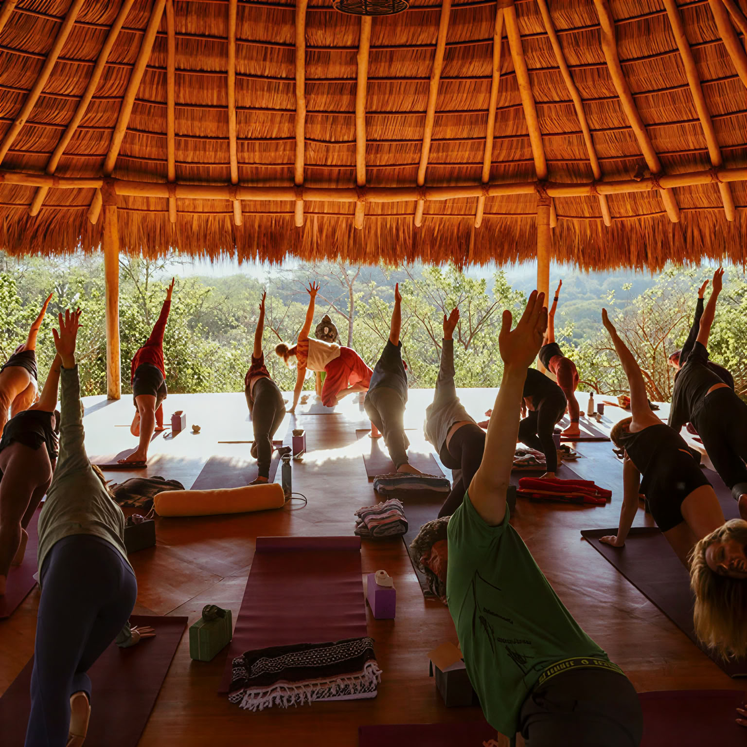EmPower You! Moterų jogos retritas