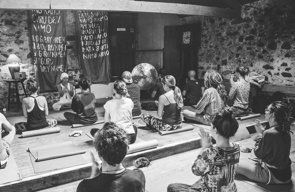 MINČIŲ IR MEDITACIJOS TYRINĖJIMAS - Kundalini jogos seminaras