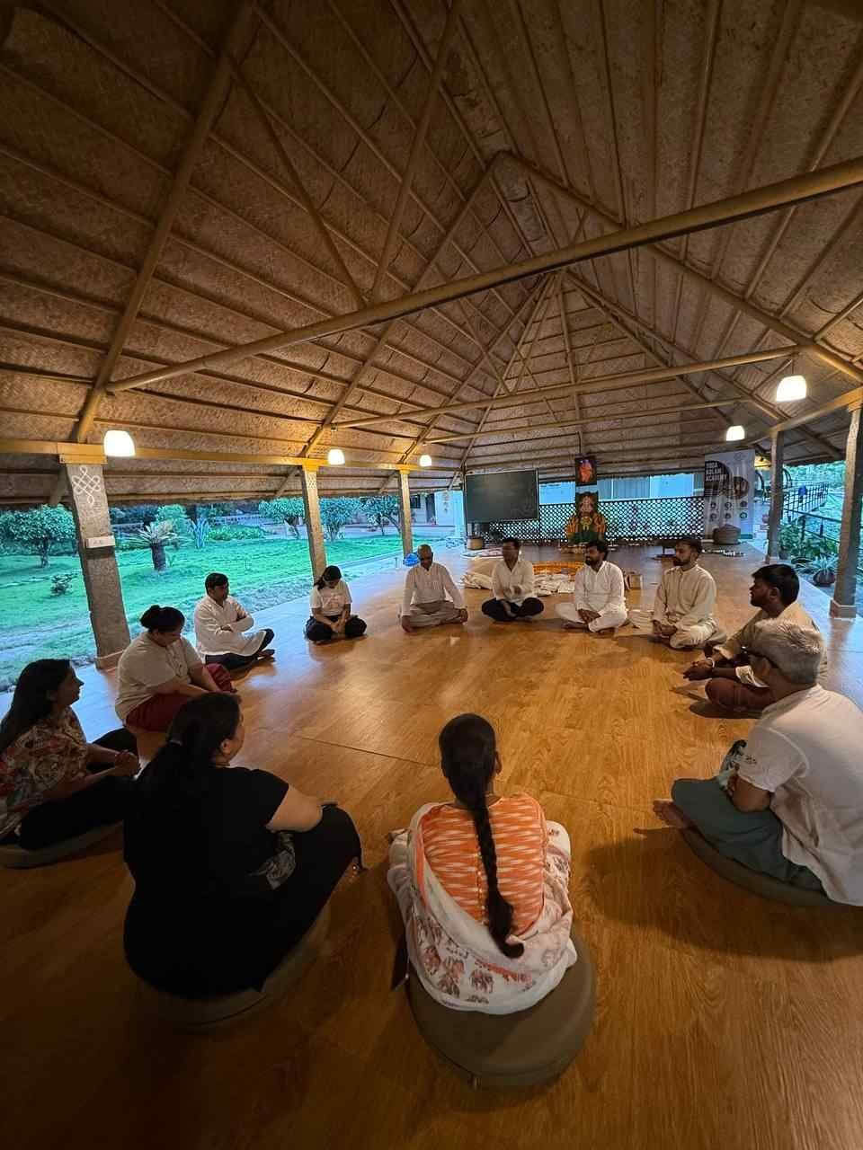 Garso terapijos meditacijos kursas Mysore