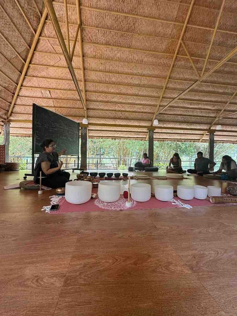 Garso terapijos meditacijos kursas Mysore