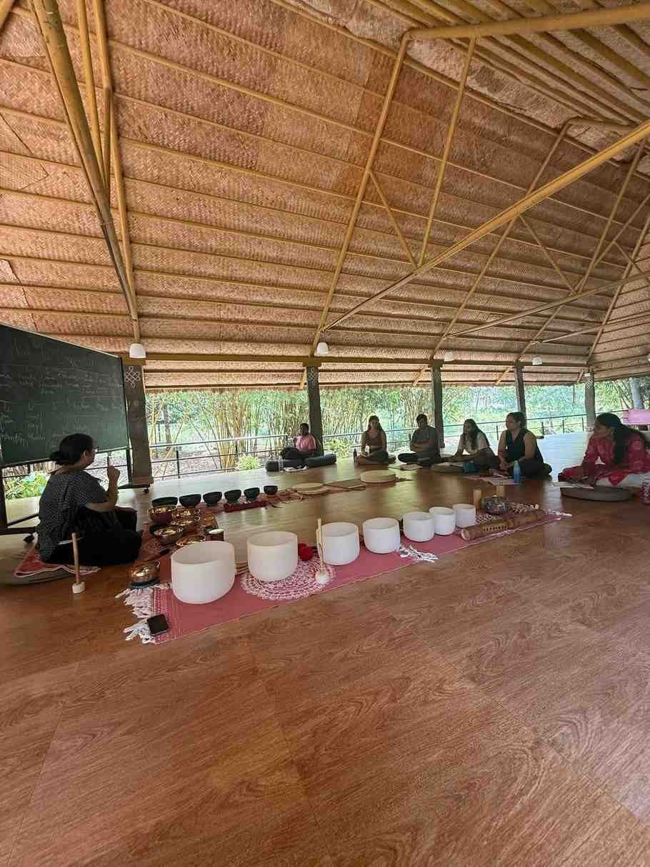 Garso terapijos meditacijos kursas Mysore