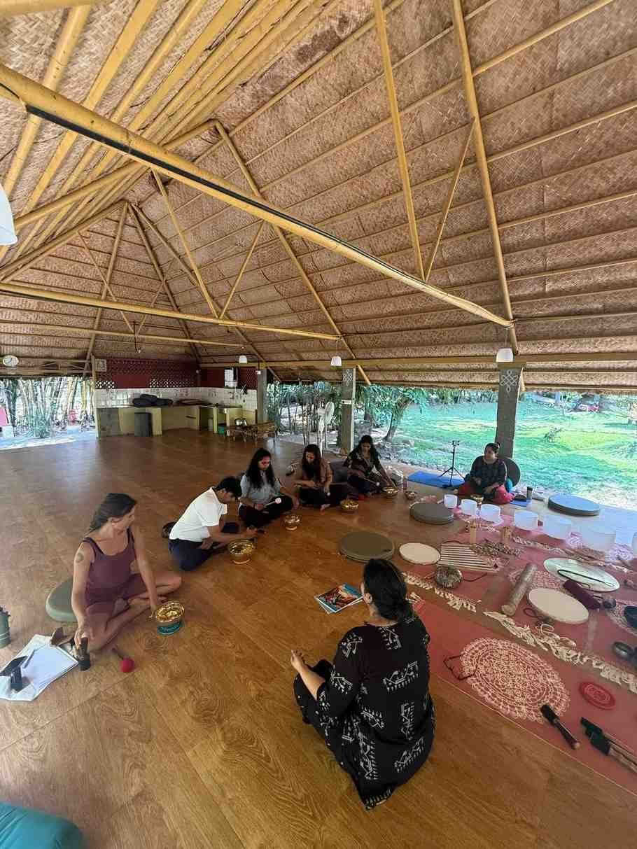 Garso terapijos meditacijos kursas Mysore
