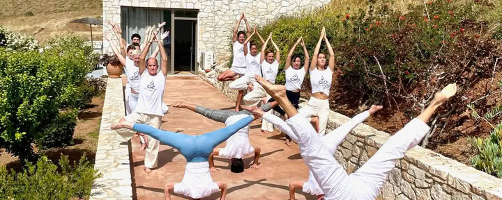 200-H Vinyasa ir Hatha jogos mokytojų rengimas, Kreta, Graikija 2026 m. lapkričio 07–27 d.
