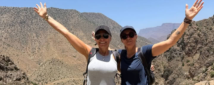Jogos retritas ir safaris su Béa ir Daphné