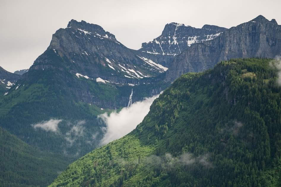 Montana ~ Prabangus kalnų šlaitas