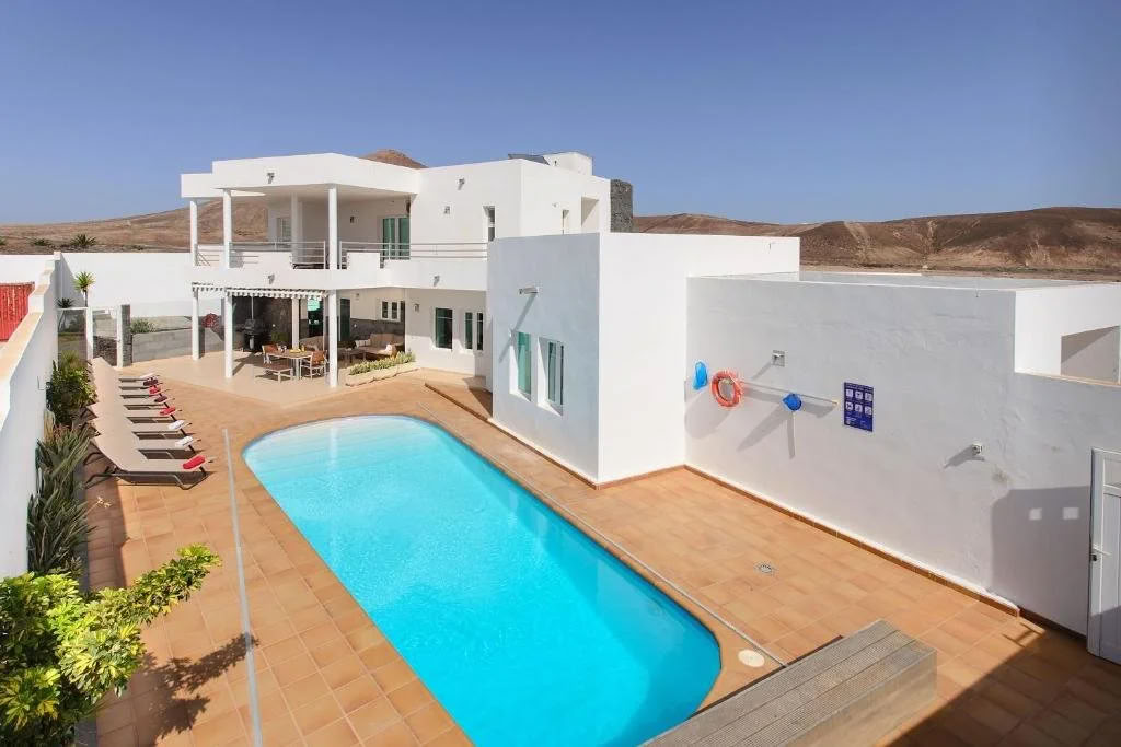 Cellular Renewal pilatesas ir vaikščiojimo retritas Lanzarotėje — DBC Health Retreats Europe retritai 2024