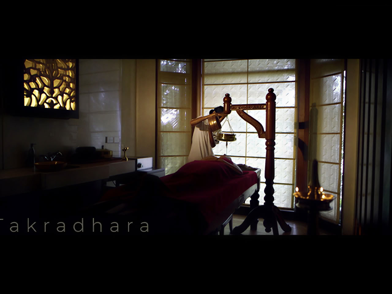Niraamaya retritai Vaidekam, Kannur