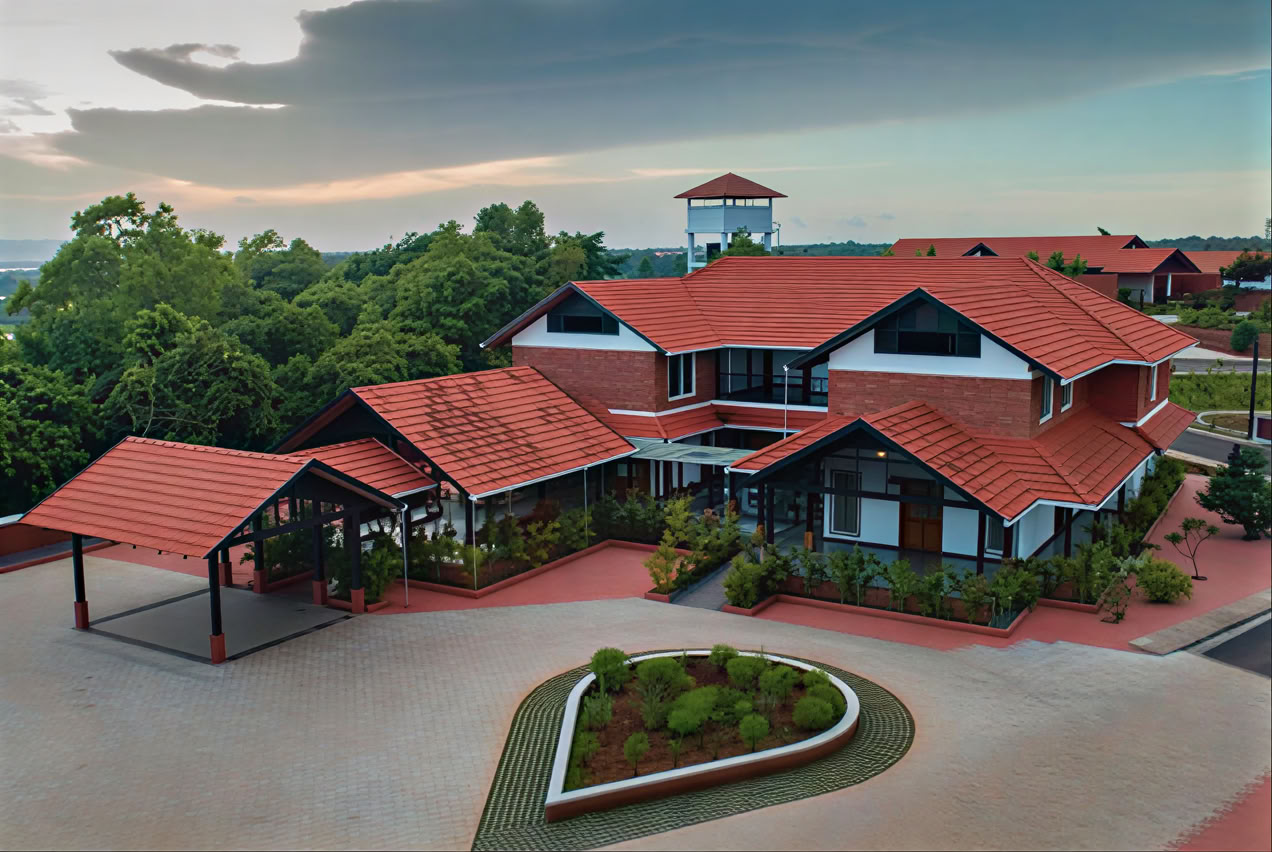 Niraamaya retritai Vaidekam, Kannur