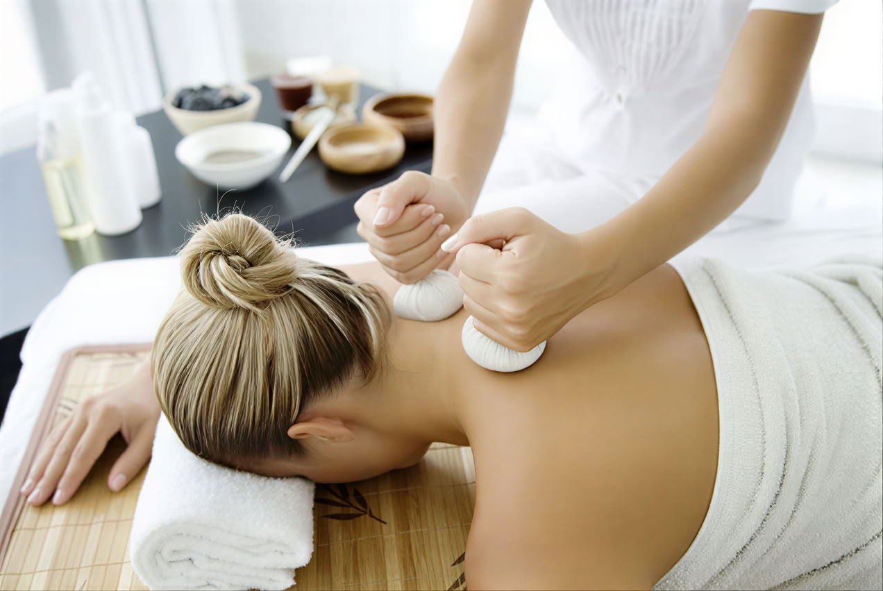 14 naktų Panchakarma ajurvedos programa Manaltheeram Ayurveda Beach Village, Kovalam