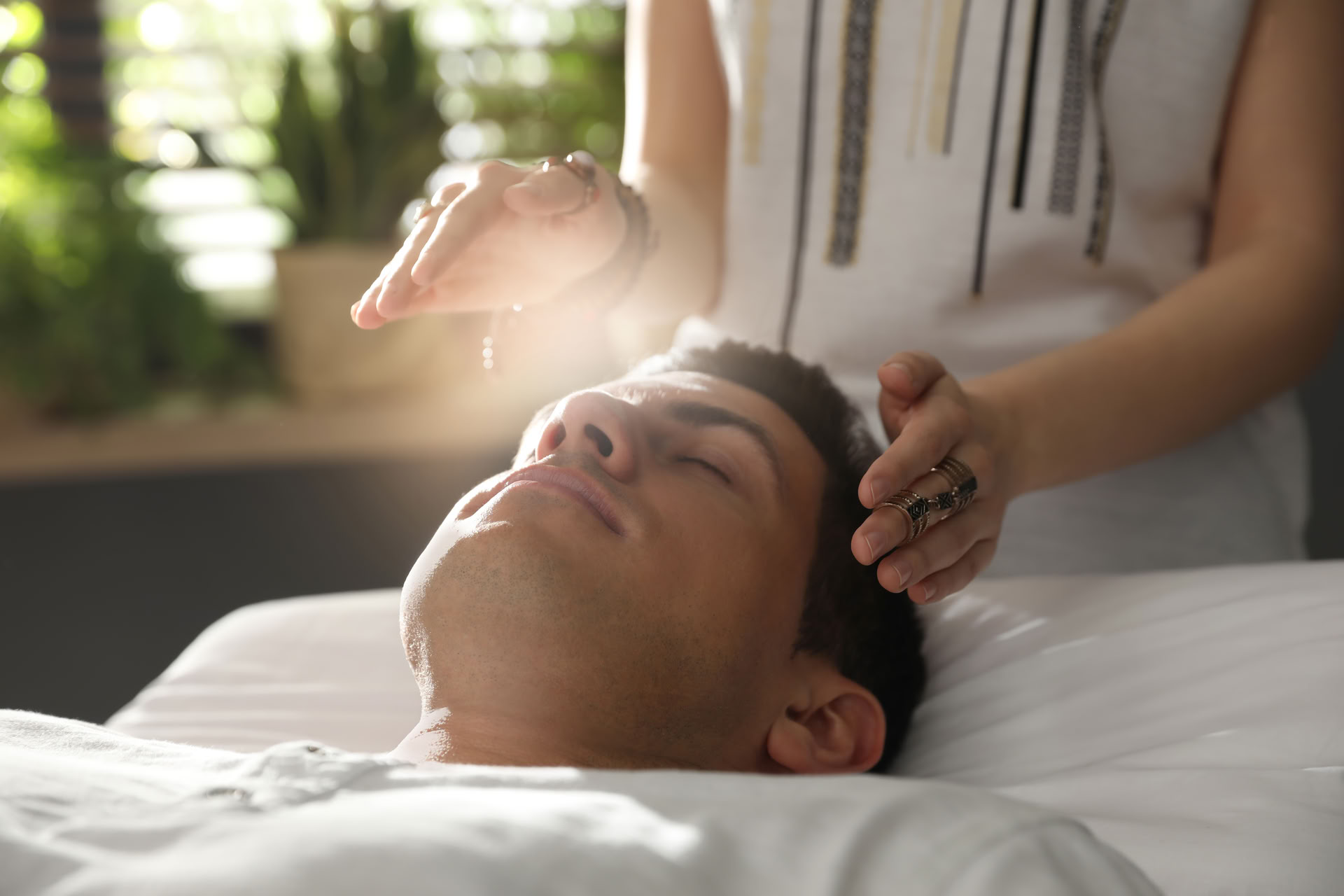 Gyvai vykstantis reiki gydymas