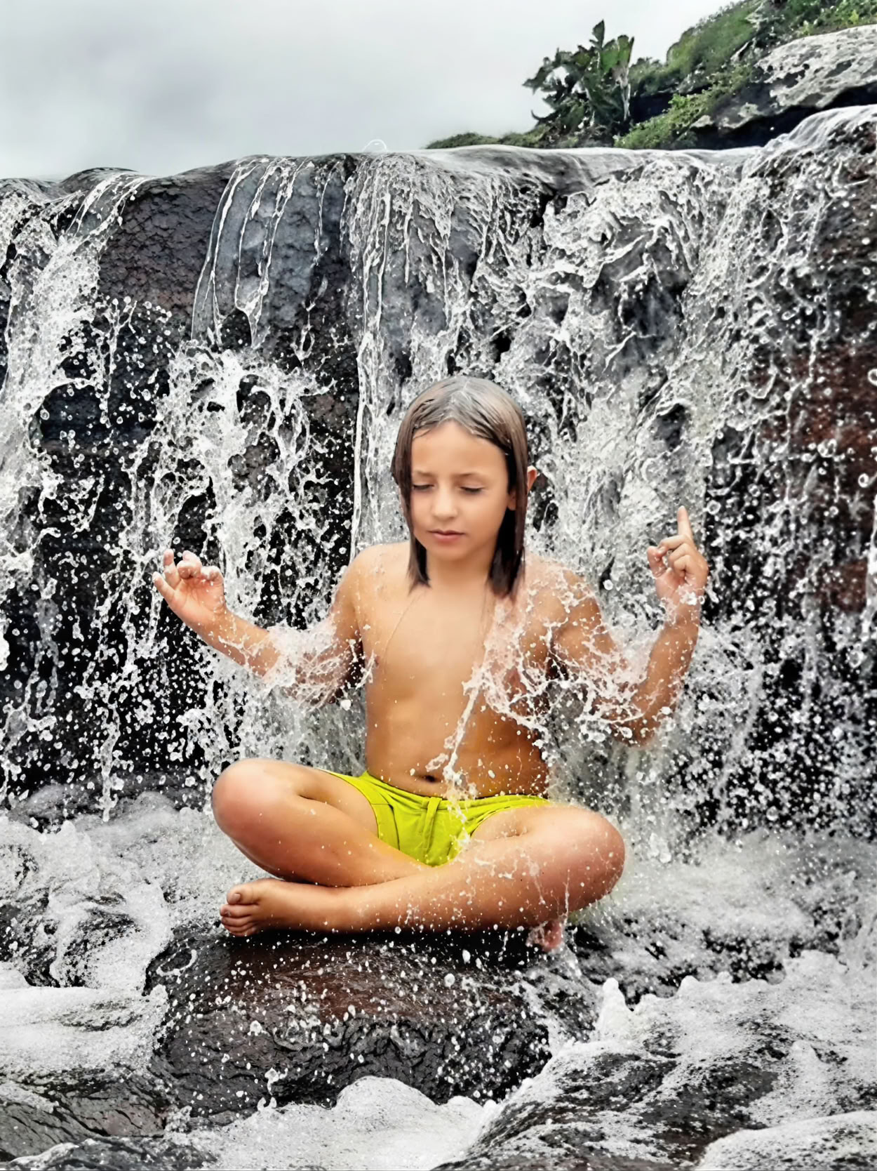 Vandens krioklio skardis Safari ir žygis