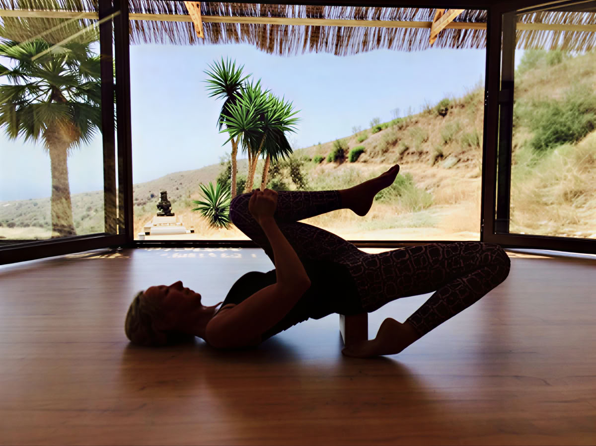 „Fierce Grace Yoga Retritas su Michele Pernetta“