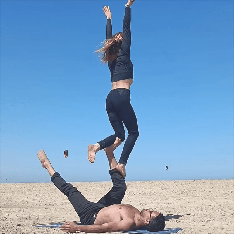 Floripa Summer Play: Joga, akro ir inversijos